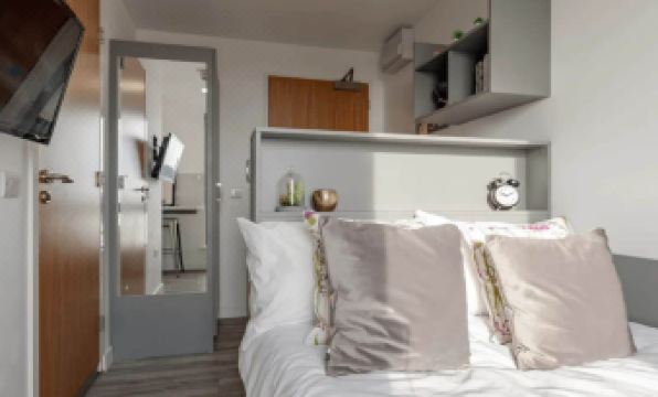 Student Only Oldway Centre