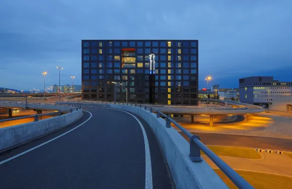 麗笙藍標酒店，蘇黎世機場