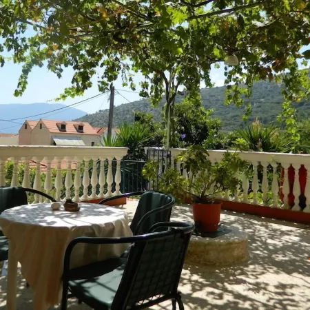 Logaras Apartments