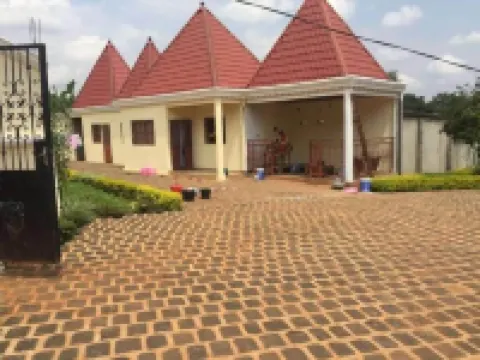 Manoir des Innoncents Hotels in Bafoussam