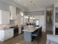 Beach Block Ocean City 5-room apartment, newly built in desired Goldcoast