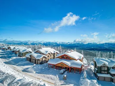 Grizzly Ridge Getaway - Private Hot Tub, Mtn View & Sleeps 11 벅 레이크 레크리에이션 사이트 - 비버델 주변 호텔