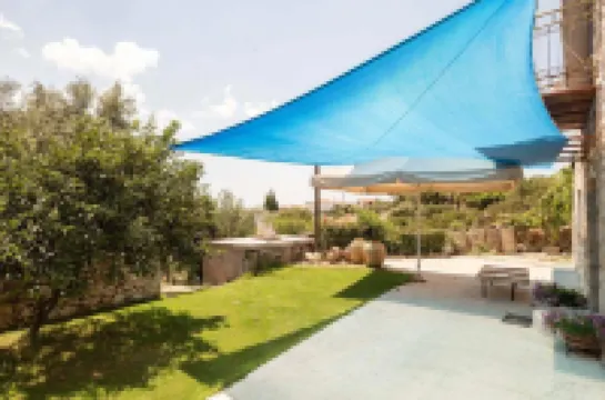 Traditional Luxury Villa Retreat in Pidasos Hoteles en Pylos