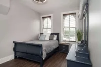 Heart of Mainstrasse Apt 3 Các khách sạn ở 
