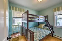 NEW LISTING!!! Holiday By the Bay