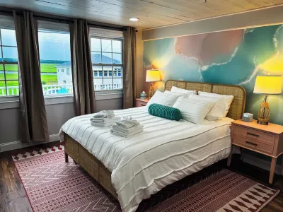 Pvt West Facing Deck-Pro Design-AC-Beach Access Salisbury Beach Campground附近的飯店