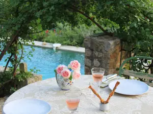 Les Rosées