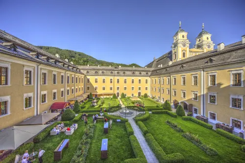 Schlosshotel Mondsee Các khách sạn ở Gemeinde Attersee am Attersee