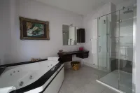 My Comfort Hotels in Paese