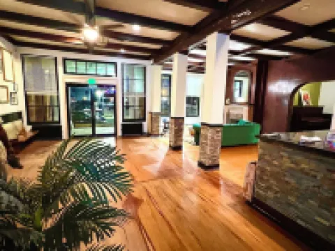 法倫酒店 克林頓縣酒店