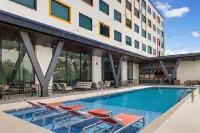 Hampton by Hilton Guanacaste Airport - Pools