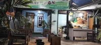 Hans Yoga Homestay Hotels in Mertak