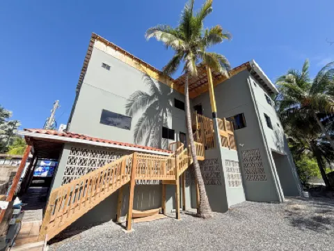 Lora Loca Inn = 洛拉洛卡旅館 酒店