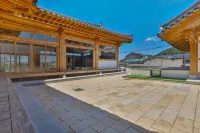 hanok cheonwon village