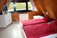 House m.WLan, Sky, near the beach, renovated, dogs welcome, fully fenced