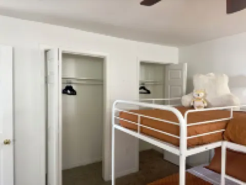 Cozy 2/1 Close to Theme Parks! セント・クラウドのホテル