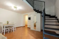Flowers Apartments & Rooms 메타 호텔