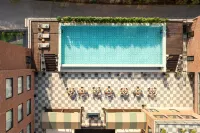 Holiday Inn GURGAON NH8 by IHG - Pools
