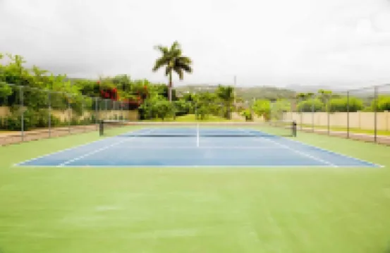 Drax Hall Pool Gym Gated Tennis Kidsplygrnd 304