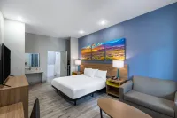 Days Inn & Suites by Wyndham Downtown/University of Houston