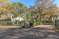 Charming 2-bedroom villa with AC and WiFi in Sarasota