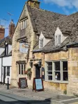 4 Star Cotswold Stone Cottage - جاكوزي