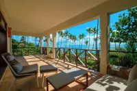 Beach Villa specializing in weddings, milestone & corporate events.