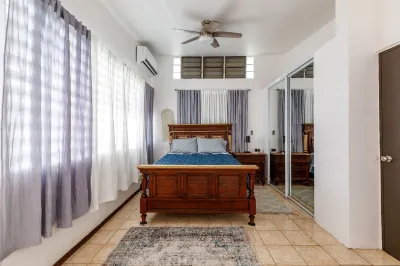 Rainforest Retreat 15 min from the beach