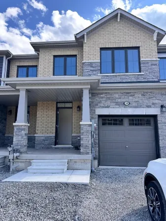 New 3-Br Home | King | 75" TV | Close to Falls | Parking