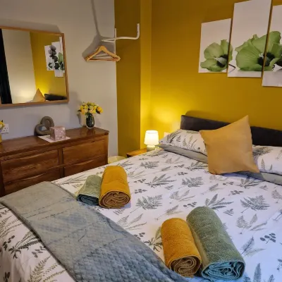 Two Bedroom Cottage in the heart of Royal Deeside, Cairngorms Scotland. Hotels in Aboyne