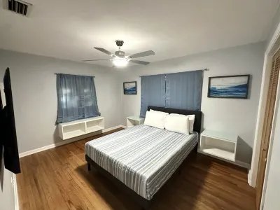 Large 3/1 Near DownTown and Dining