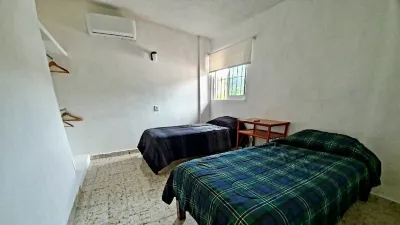 BAY HOUSE APARTMENT 2 Hotels in 
