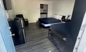 Holiday Lodge