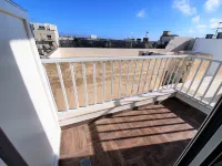 Modern 3 bedroom apartment centrally located