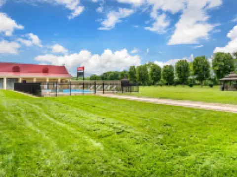 レッド ルーフ イン ストーントン ストーントンのホテル