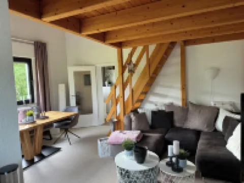 Neu und Liebevoll Eingerichtete Fewo am Skihang und Waldrand Nähe Willingen!