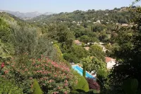 Duplex apartment in luxury villa