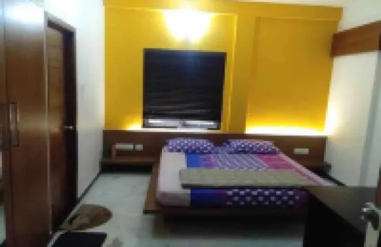 Besant Nagar, Fully Furnished  Accommodates 6 adults-Wireless Internet ready