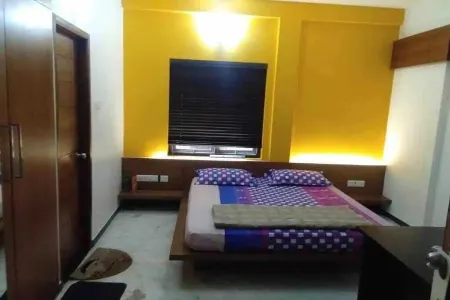 Besant Nagar, Fully Furnished  Accommodates 6 adults-Wireless Internet ready Отели рядом с достопримечательностью «Indian Institute Of Technology, Madras»