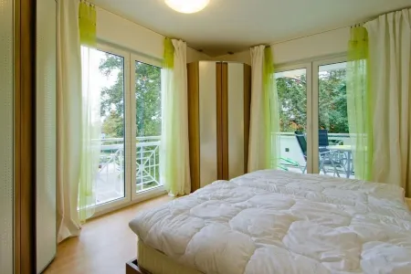 Exclusive holiday home in Zinnowitz, central & close to the beach