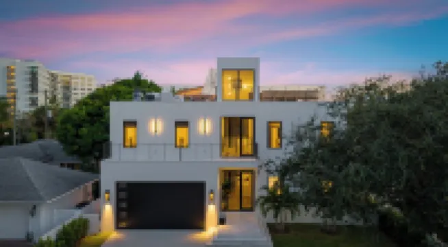 West Palm Beach / Ocean Views, Pool & Hot Tub