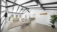 Exclusive Resort-Style Villa – Luxury Pool Retreat, Sleep 26+ Guests