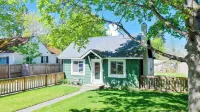 Charming CDA getaway! 2BR 1BA + loft. Pet friendly