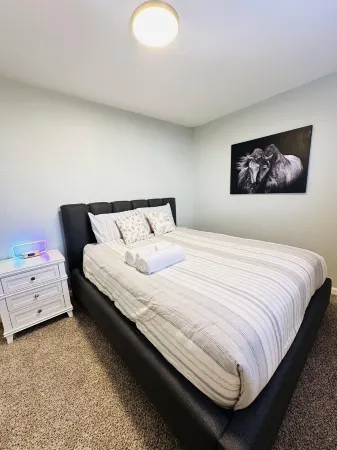 Updated 2/2 East Central Austin.Also short term monthly for less. Отели рядом с достопримечательностью «Остин Хинду Темпл & Комм Сентер»