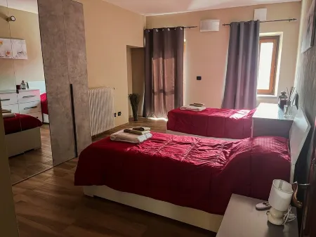 BEINALOT COUNTRY HOUSE - Large, quiet house in the country Отели в г. Бене-Ваджиенна