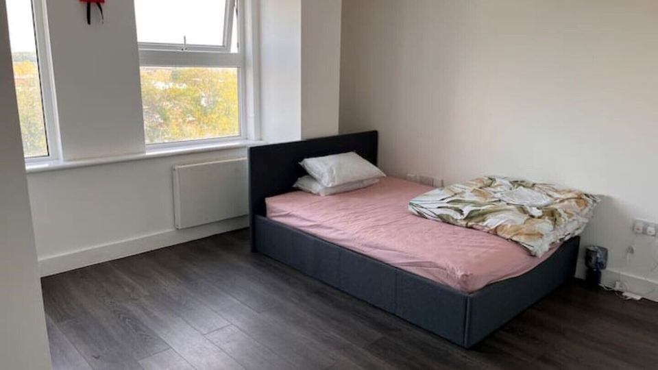 Self Contained Studio Flat
