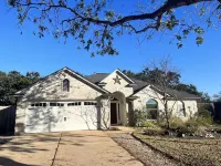 Spacious 4BR house North Austin / Cedar Park Hotels near The Quarry Splash Pad at Williamson County Southwest Regional Park