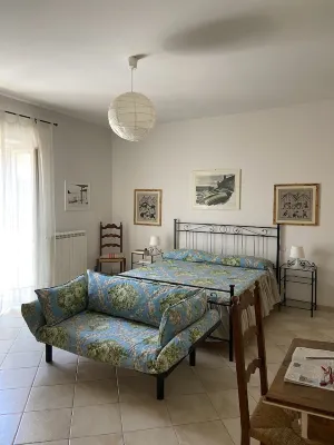 Old "borgo" in Maremma among olive groves, etruscan treasures, lake and sea.WIFI Hotel in zona Centro Storico di Tuscania