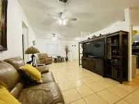 The White Elephant House Hotels in Spring Hill