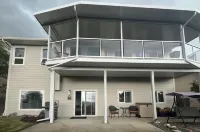 Luxury Foothills Suite - Amazing Views, Excellent Location, well appointed Hotel in zona Okanagan Science Centre